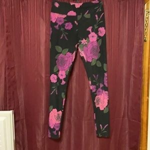 LuLaroe leggings. one size.